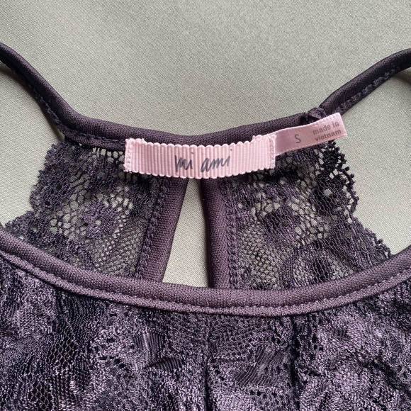 High-neck bralette - Picture 2 of 3